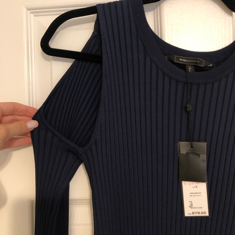 BCBG MAXAZRIA sweater midi